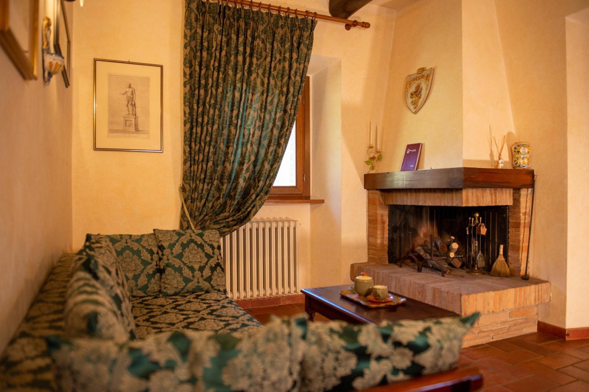 Rocca Di Pierle, Agriturismo Di Charme - Cortona Mercatale  Екстер'єр фото
